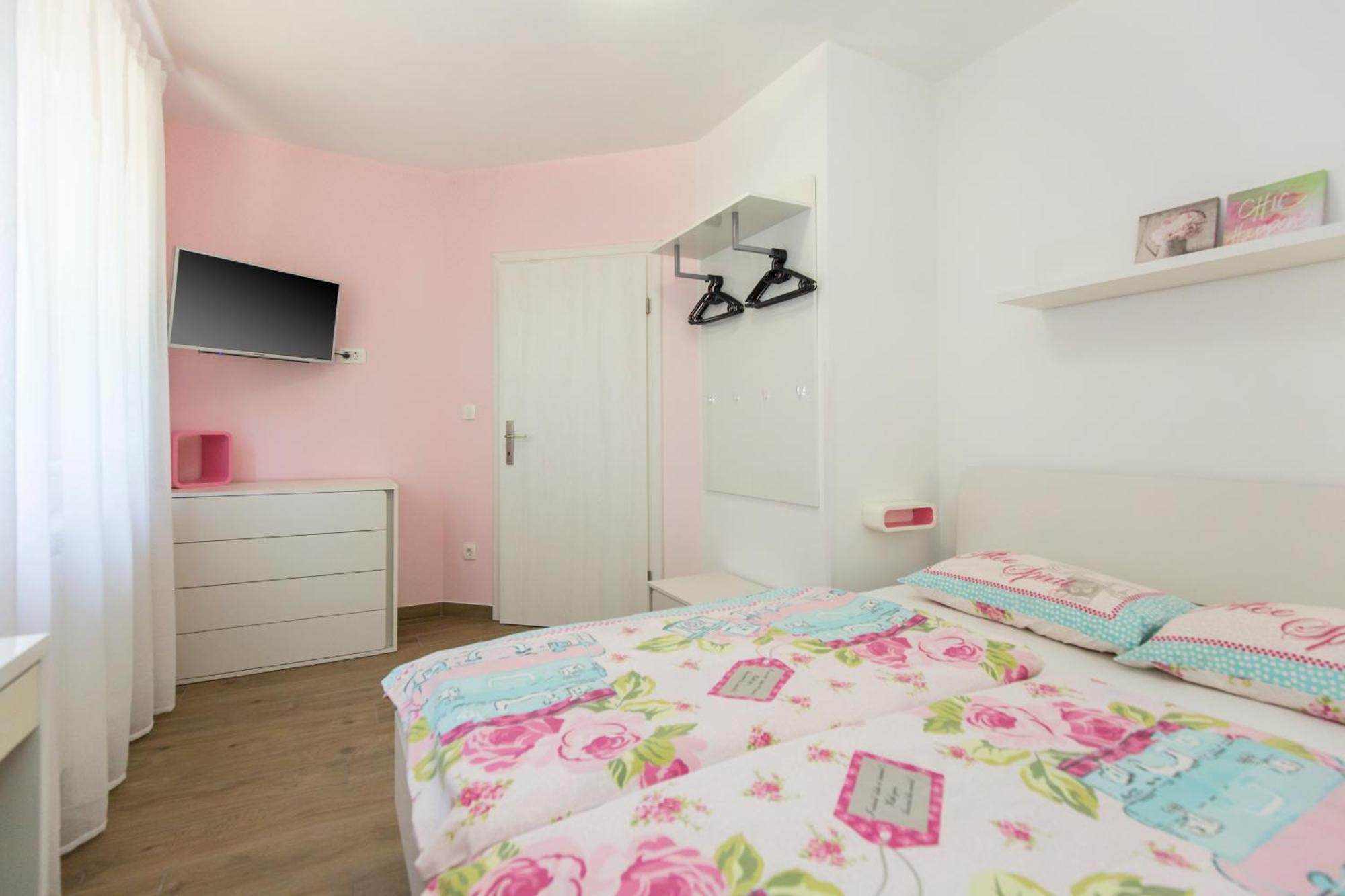 Holiday Home Rea Labin  Bagian luar foto