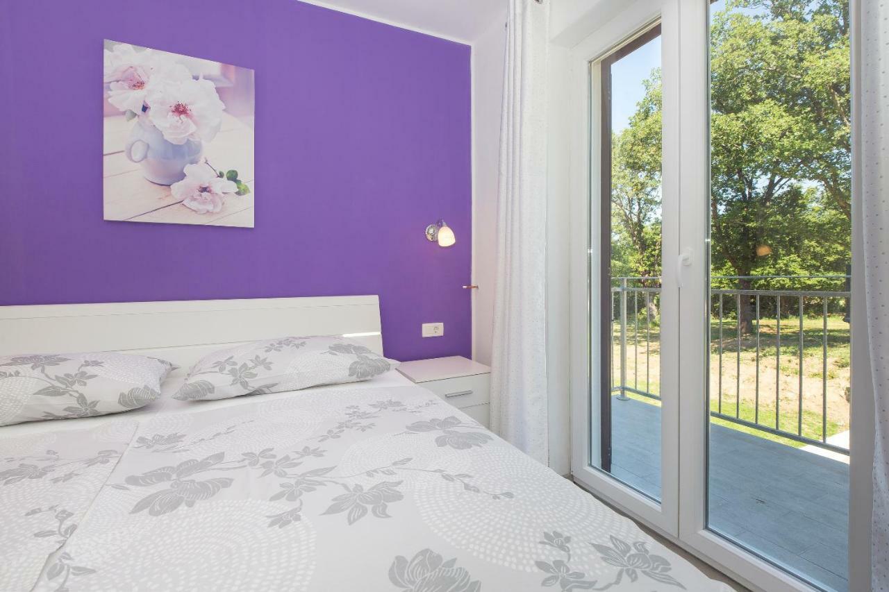 Holiday Home Rea Labin  Bagian luar foto