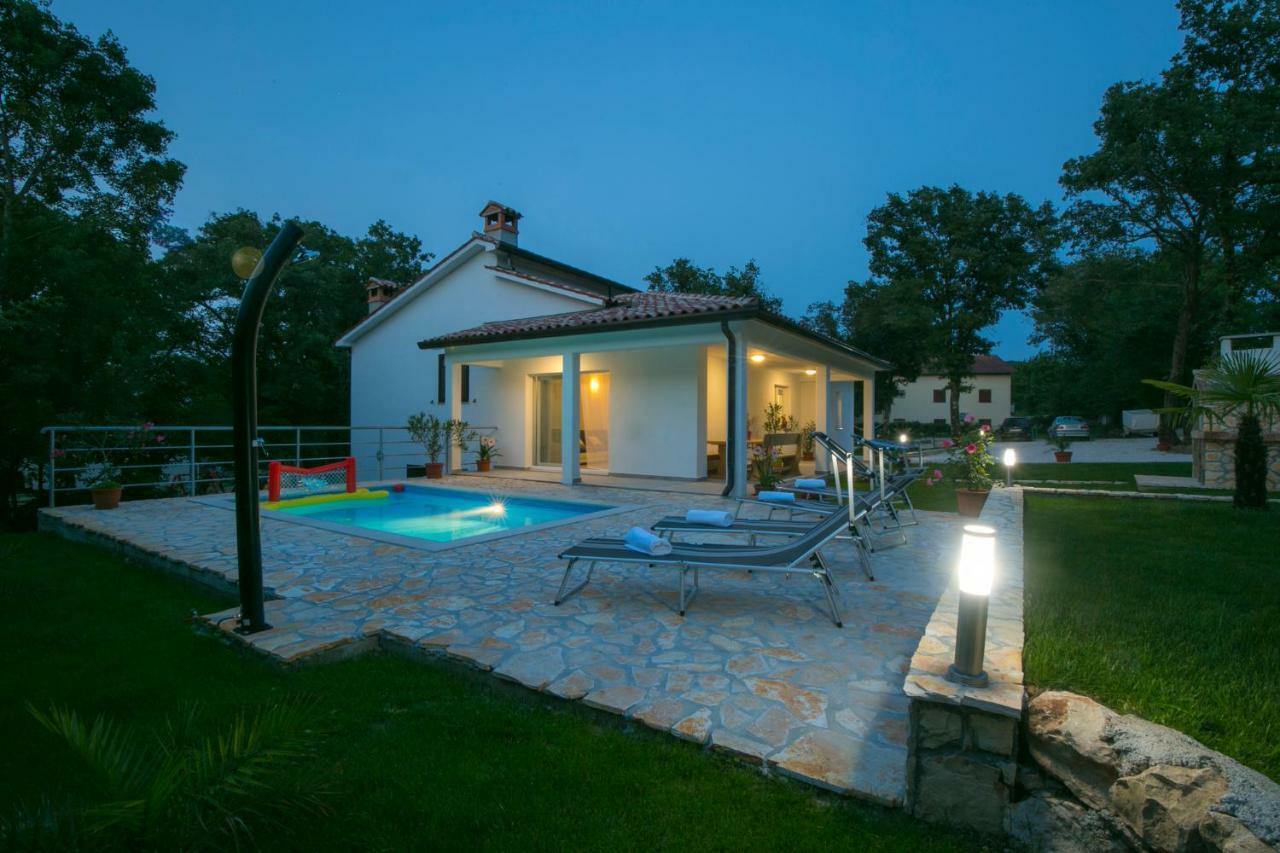 Holiday Home Rea Labin  Bagian luar foto